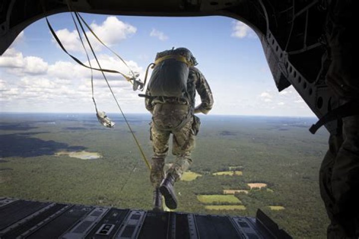 army paratrooper