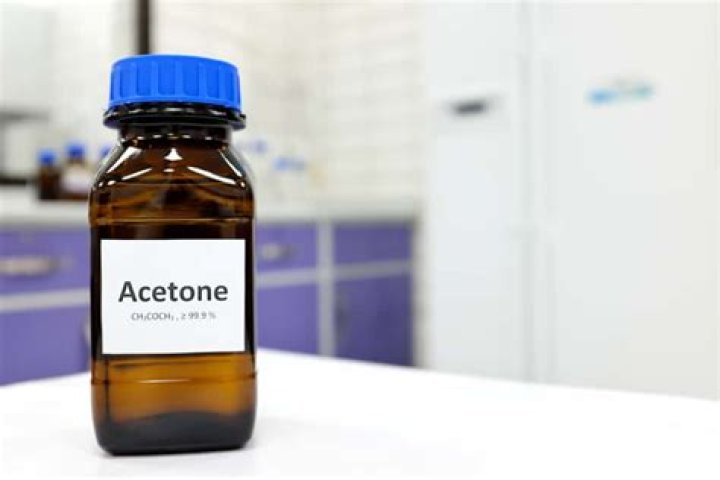 Does acetone remove ink from paper
